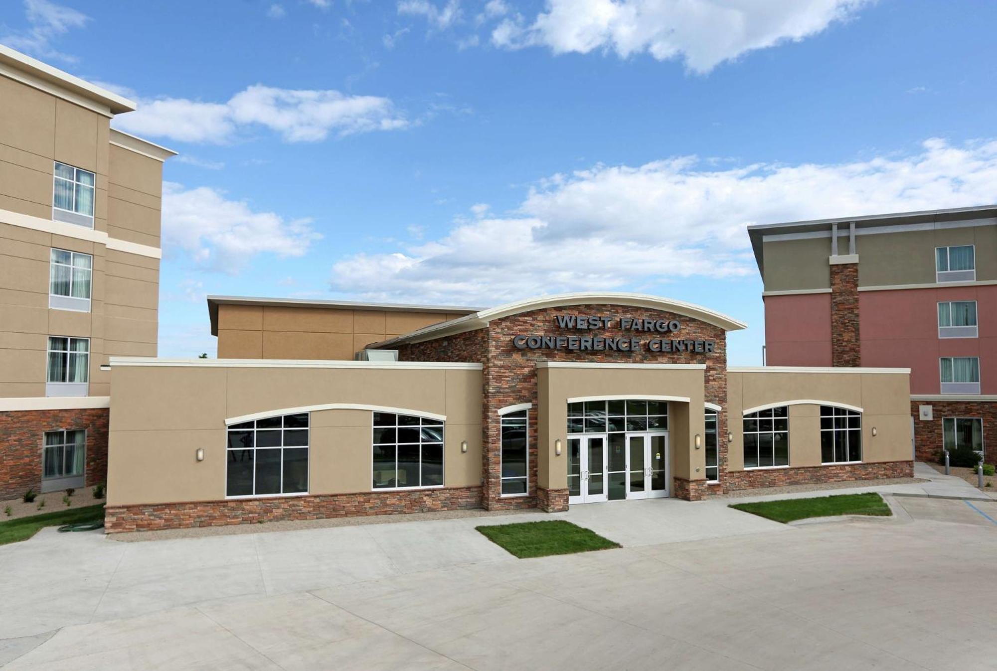 Homewood Suites By Hilton West Fargo/Sanford Medical Center Bagian luar foto