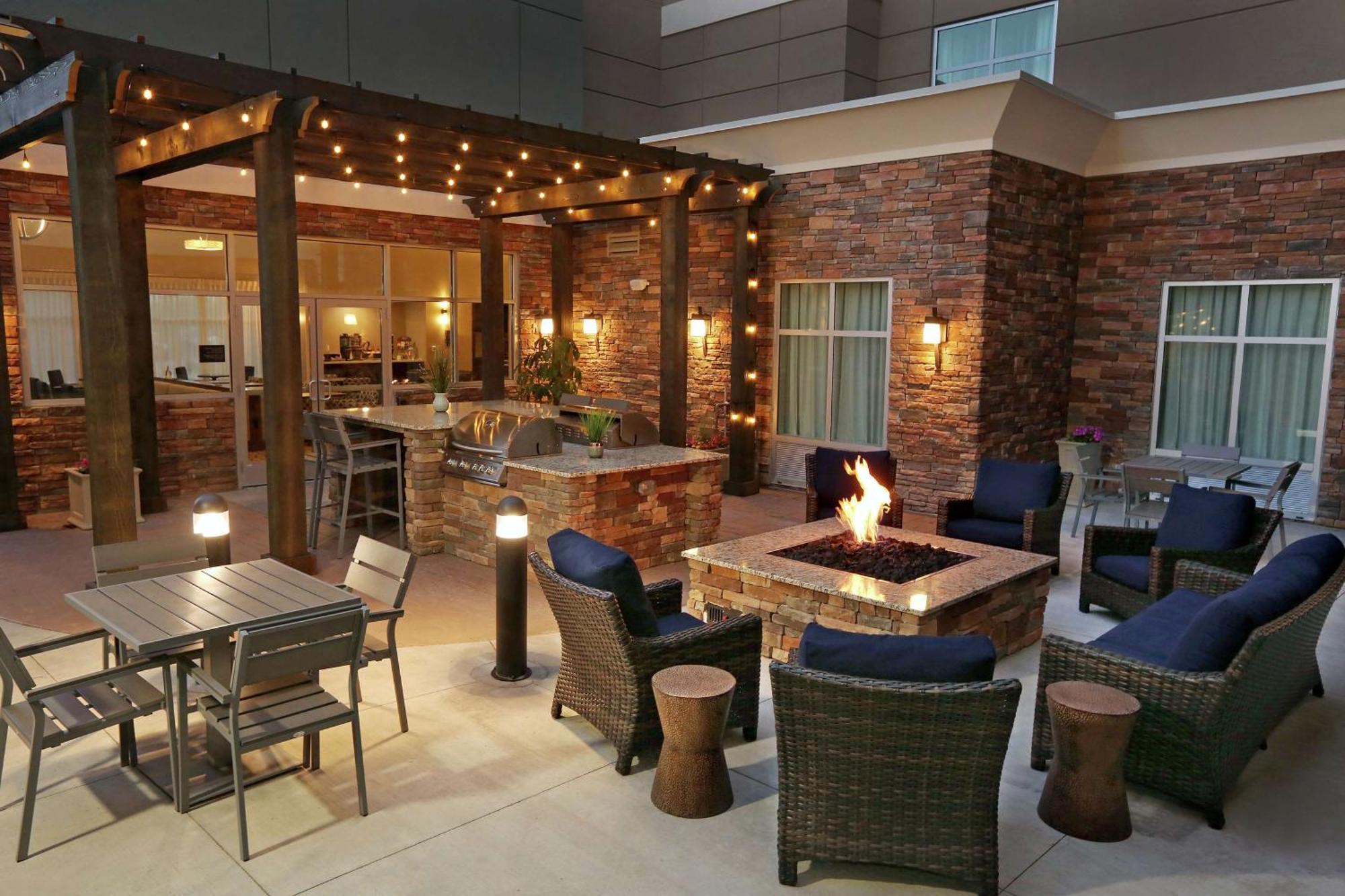 Homewood Suites By Hilton West Fargo/Sanford Medical Center Bagian luar foto