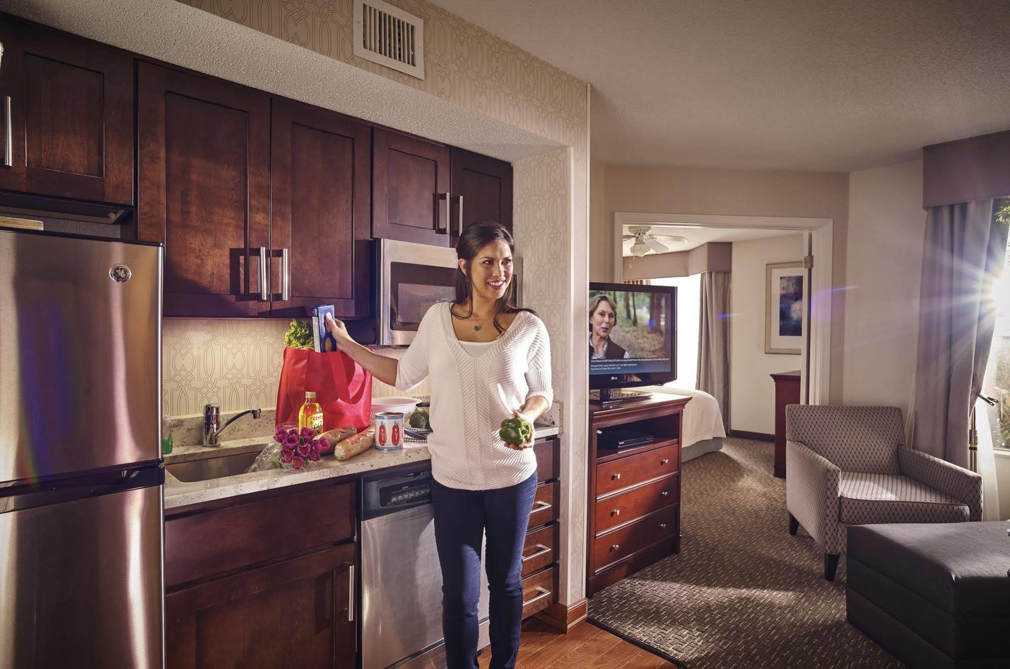 Homewood Suites By Hilton West Fargo/Sanford Medical Center Bagian luar foto