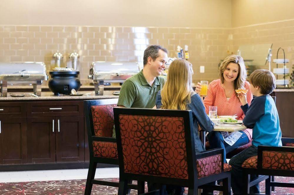 Homewood Suites By Hilton West Fargo/Sanford Medical Center Bagian luar foto